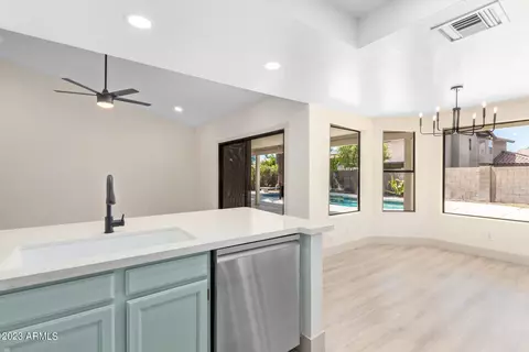 2310 E Huron Ct, Gilbert, AZ 85234 photo 11