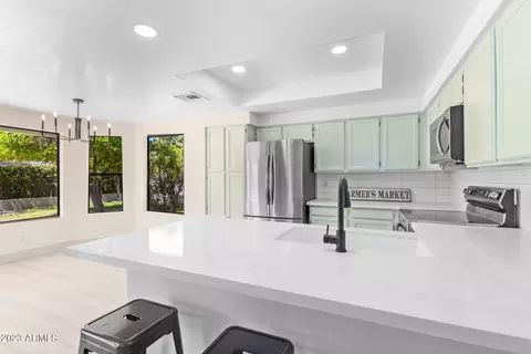 2310 E Huron Ct, Gilbert, AZ 85234 photo 7