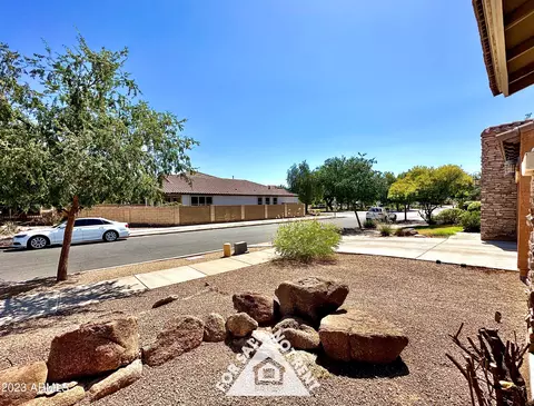 2210 E Chanute Pass, Phoenix, AZ 85040 photo 6