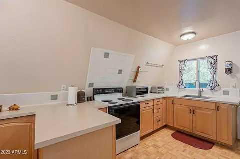 5246 N Duncan Dr, Pine, AZ 85544 photo 9