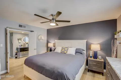 826 E Orange Dr, Phoenix, AZ 85014 photo 18