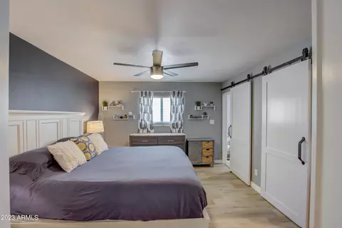 826 E Orange Dr, Phoenix, AZ 85014 photo 17