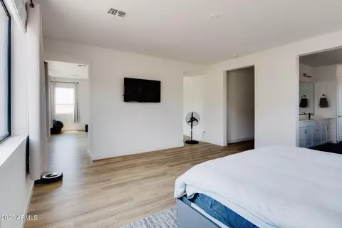 813 E Monte Way, Phoenix, AZ 85042 photo 27