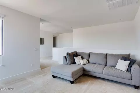 813 E Monte Way, Phoenix, AZ 85042 photo 23