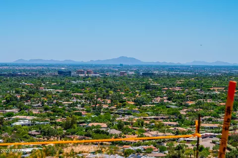 5712 E Glen Dr #-, Paradise Valley, AZ 85253