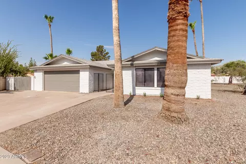 4812 E Navajo Cir, Phoenix, AZ 85044 photo 39