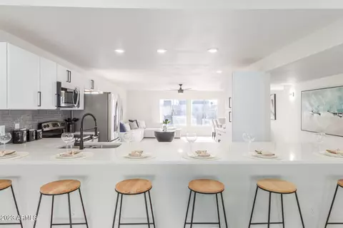 4812 E Navajo Cir, Phoenix, AZ 85044