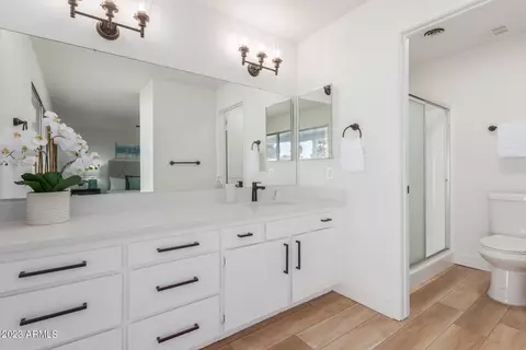 4812 E Navajo Cir, Phoenix, AZ 85044 photo 15