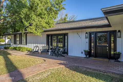 3737 E Medlock Dr, Phoenix, AZ 85018 photo 2