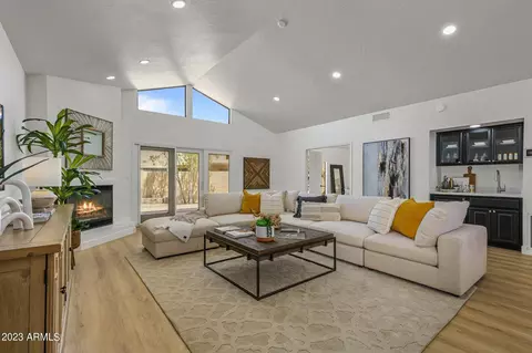 9340 N 87th Way, Scottsdale, AZ 85258