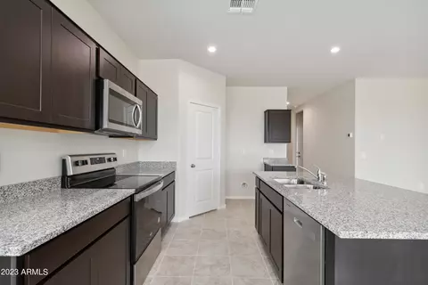 3202 W Sable Ave, Apache Junction, AZ 85120 photo 3