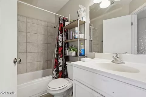 2571 E Mobile Ln, Phoenix, AZ 85040 photo 7