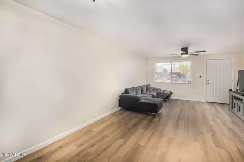 7278 W College Dr, Phoenix, AZ 85033