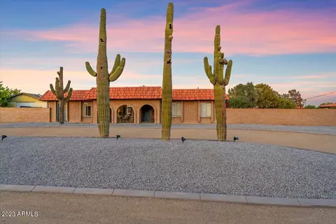 18221 N 67th Dr, Glendale, AZ 85308