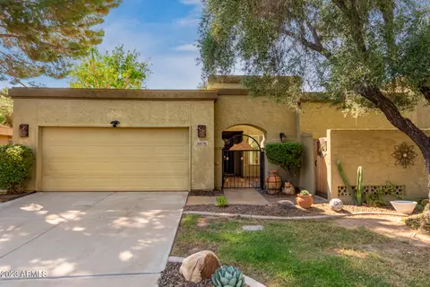 8878 N 82nd Ln, Scottsdale, AZ 85258
