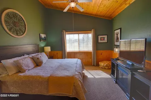 2272 Overgaard Springs Loop, Overgaard, AZ 85933 photo 8