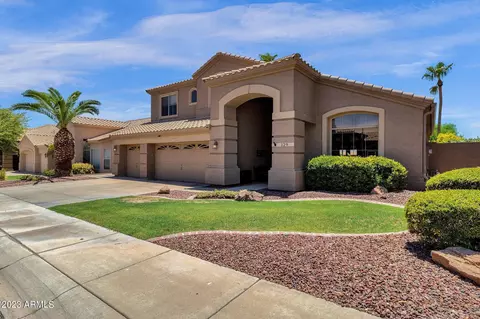 129 W Nighthawk Way, Phoenix, AZ 85045