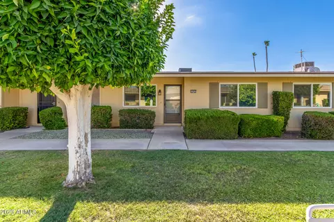 10943 W Santa Fe Dr, Sun City, AZ 85351
