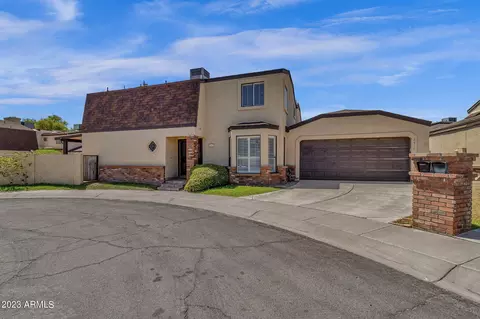 2511 E Shaw Butte Dr, Phoenix, AZ 85028 photo 3