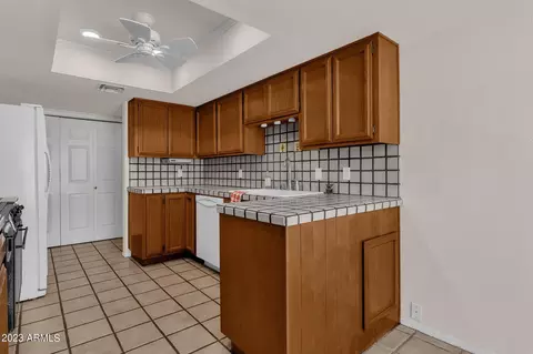 2511 E Shaw Butte Dr, Phoenix, AZ 85028 photo 16