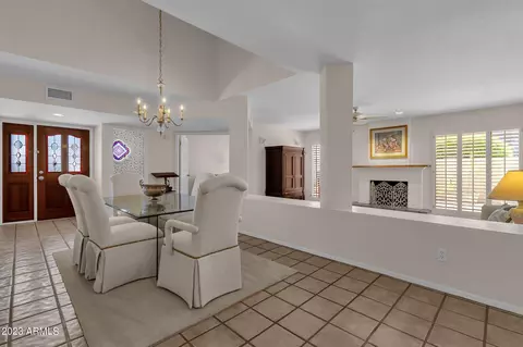 2511 E Shaw Butte Dr, Phoenix, AZ 85028 photo 7