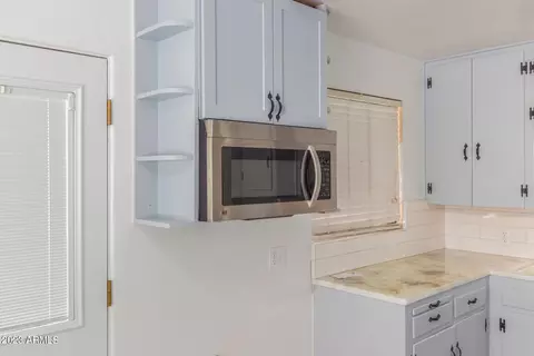 633 E 2nd St, Mesa, AZ 85203 photo 8