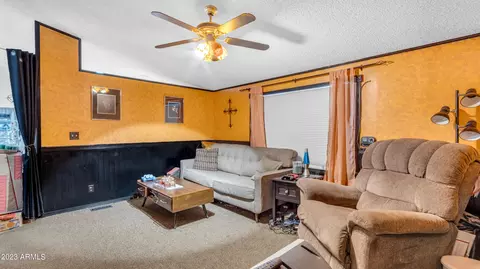 586 S Warner Dr, Apache Junction, AZ 85120 photo 4