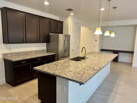 2204 E Ottawa Ln, Phoenix, AZ 85024 photo 6
