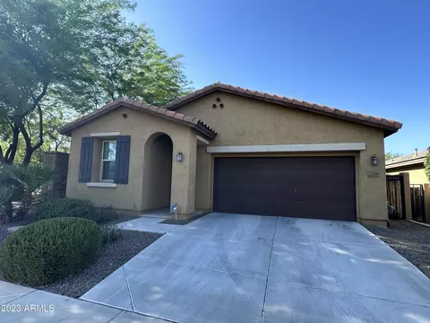 2204 E Ottawa Ln, Phoenix, AZ 85024