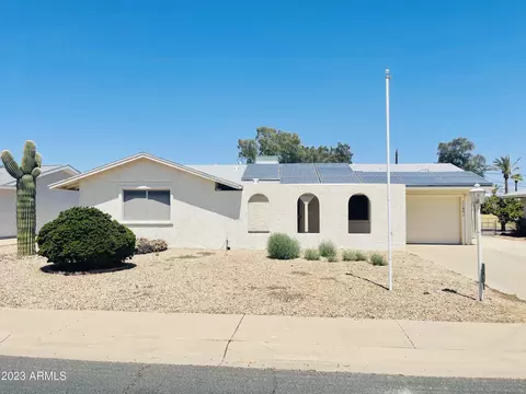 11801 N Hacienda Dr, Sun City, AZ 85351