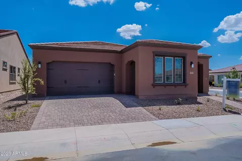 517 E Veterans Way, Queen Creek, AZ 85140