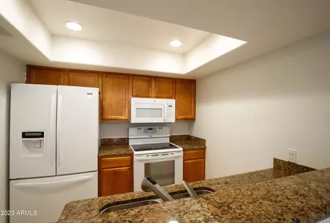 3235 E Camelback Rd #106, Phoenix, AZ 85018 photo 9