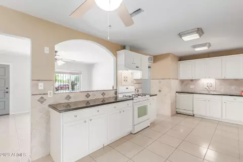 8634 S 3rd St, Phoenix, AZ 85042 photo 11
