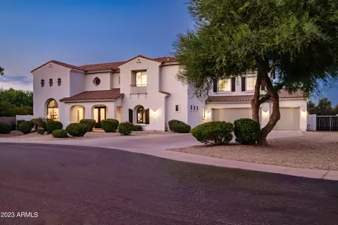 5805 S Soho Ln, Chandler, AZ 85249