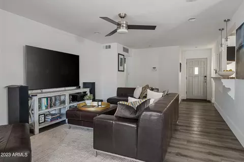 1329 E Avalon Dr, Phoenix, AZ 85014 photo 5
