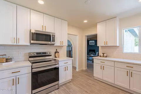 6141 N 17th Ave, Phoenix, AZ 85015 photo 12
