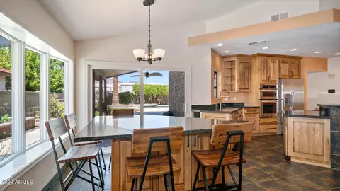 3836 E Coconino St, Phoenix, AZ 85044 photo 12