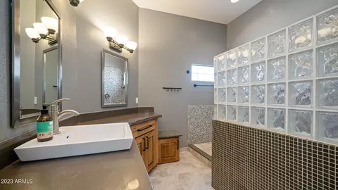 3836 E Coconino St, Phoenix, AZ 85044 photo 18