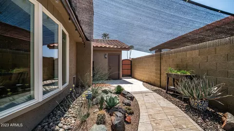 3836 E Coconino St, Phoenix, AZ 85044 photo 32