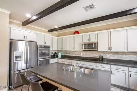 7633 S 37th St, Phoenix, AZ 85042 photo 4