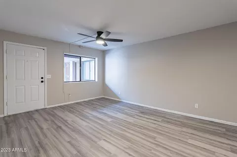 17 E Ruth Ave #304, Phoenix, AZ 85020 photo 8