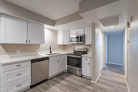 17 E Ruth Ave #304, Phoenix, AZ 85020 photo 4