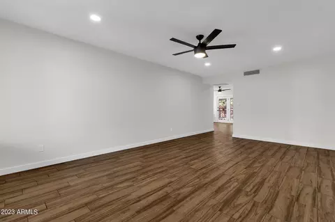 2058 E Yale Dr, Tempe, AZ 85283 photo 4