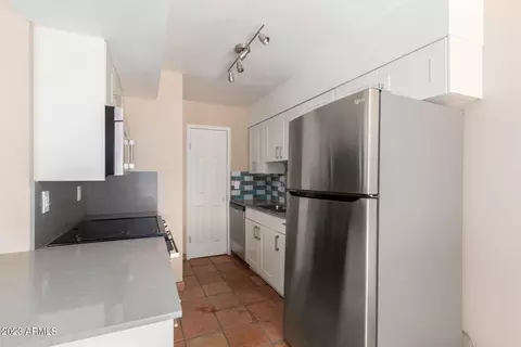 1902 E Orange Dr, Phoenix, AZ 85016 photo 11