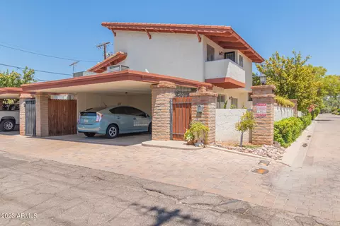 1902 E Orange Dr, Phoenix, AZ 85016 photo 2