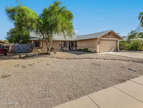 6107 W Acoma Dr, Glendale, AZ 85306