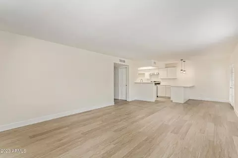 13208 N 3rd Pl, Phoenix, AZ 85022 photo 6