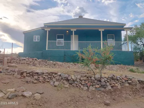 363 W Hackney Ave, Globe, AZ 85501 photo 2