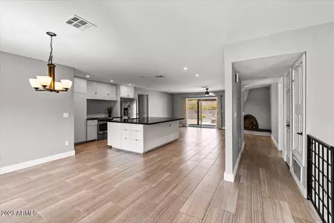 238 E Surrey Ave, Phoenix, AZ 85022 photo 4