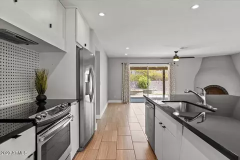 238 E Surrey Ave, Phoenix, AZ 85022 photo 10